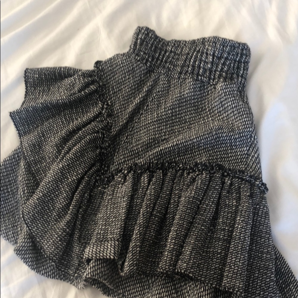 Knitted black white and grey skirt